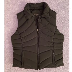 Wilsons Leather black down puffer vest (NWOT)
